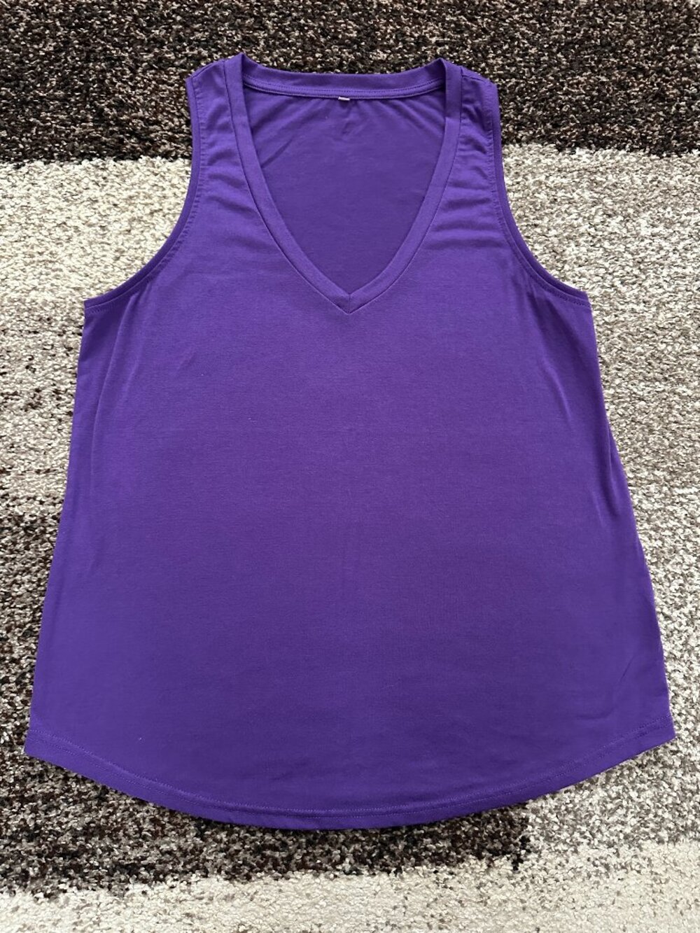 SMILE FISH (L) Purple Deep V-Neck Tank Top Loose Flowy Sleeveless Curved Hem